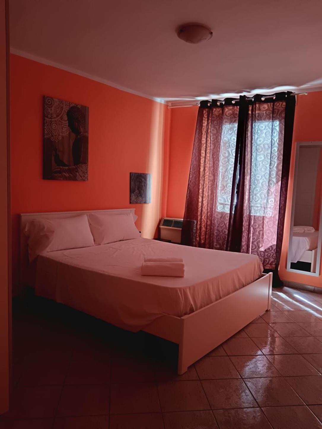 Appartamento colonne Parma Esterno foto